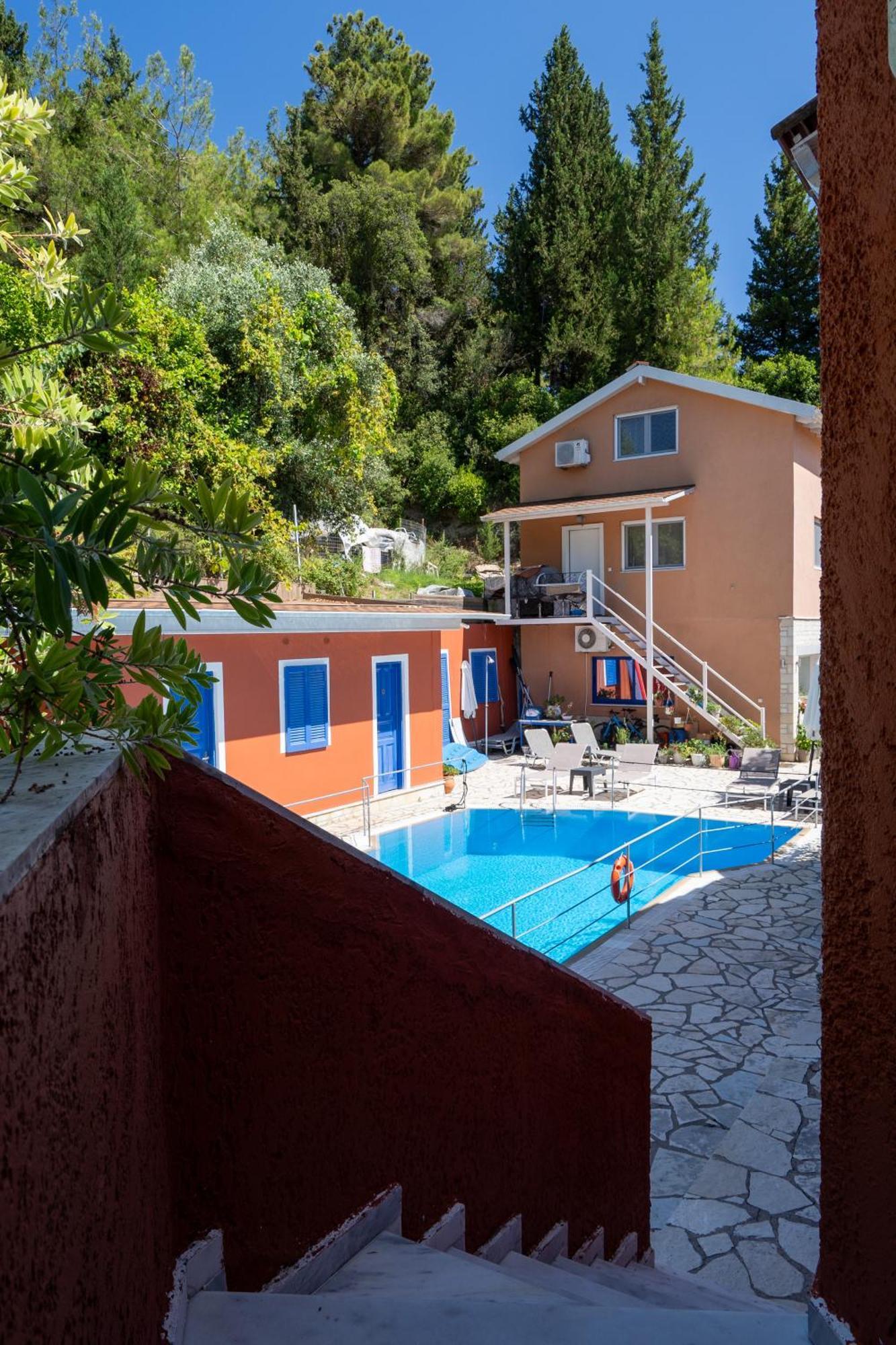 Vliho Bay Boutique Hotel Yénion Eksteriør billede