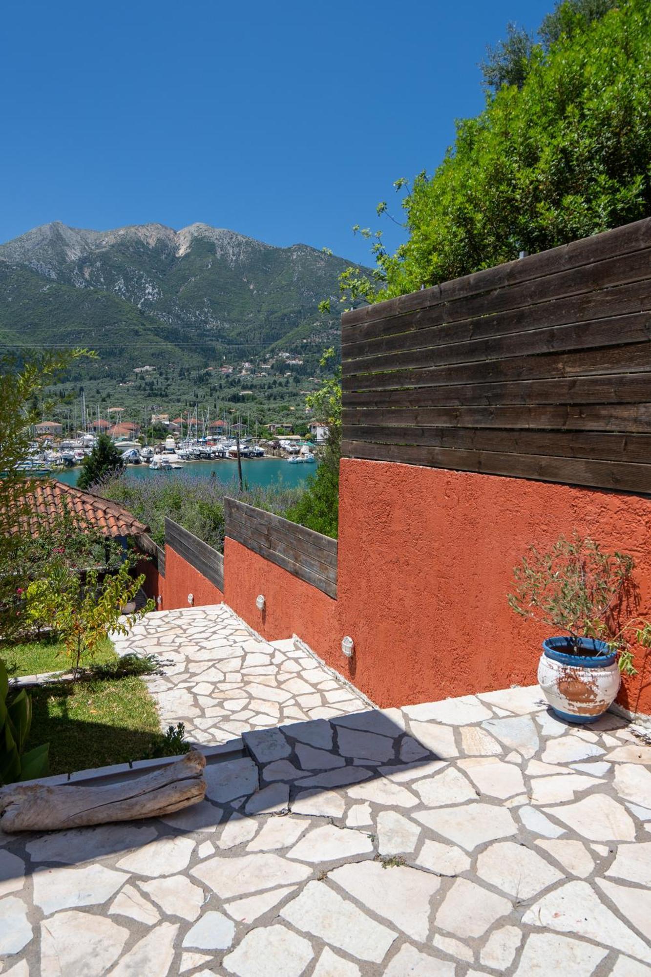 Vliho Bay Boutique Hotel Yénion Eksteriør billede
