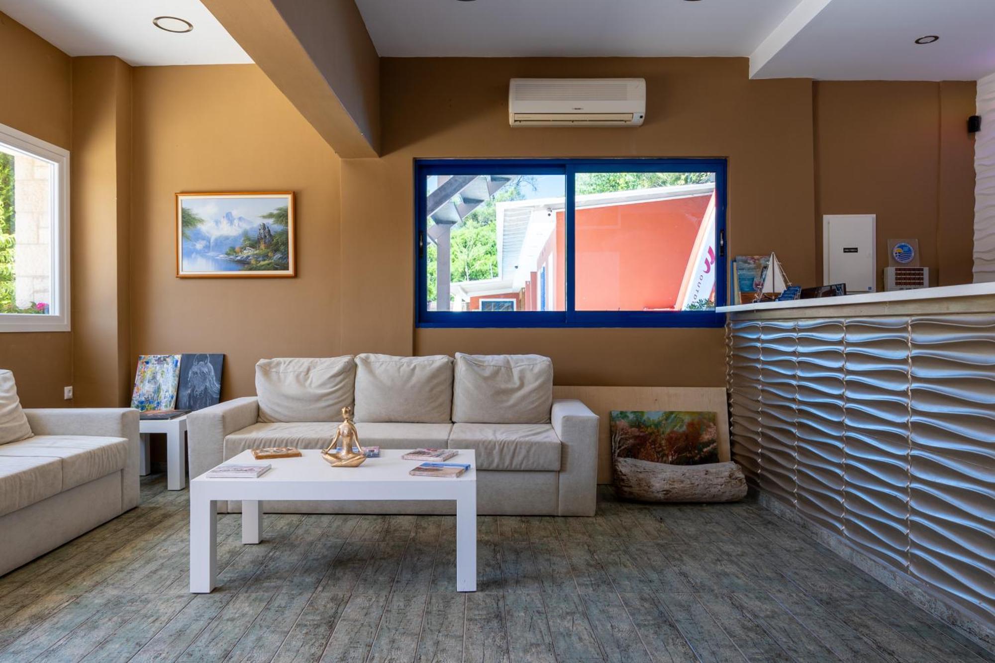 Vliho Bay Boutique Hotel Yénion Eksteriør billede