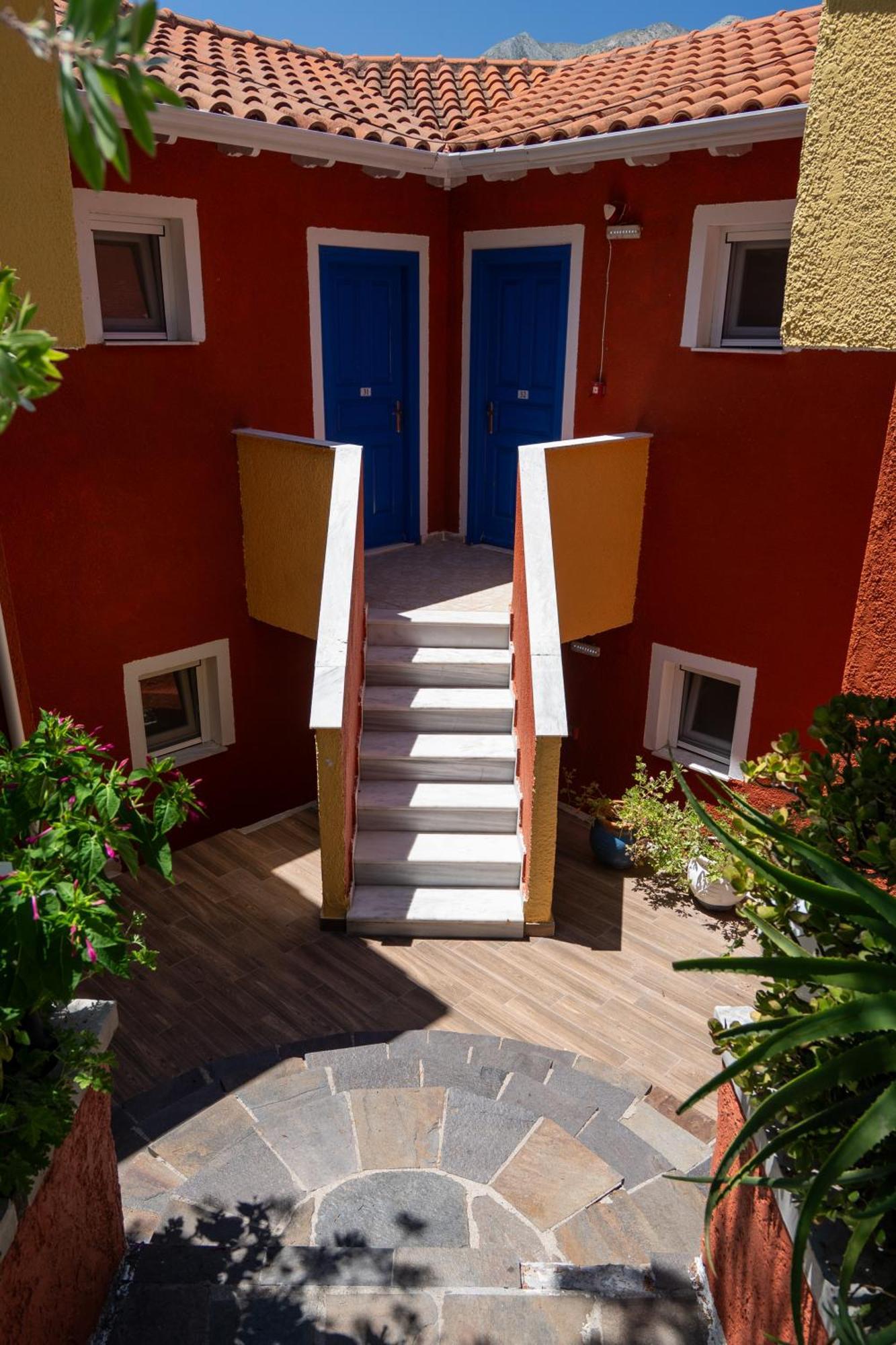 Vliho Bay Boutique Hotel Yénion Eksteriør billede