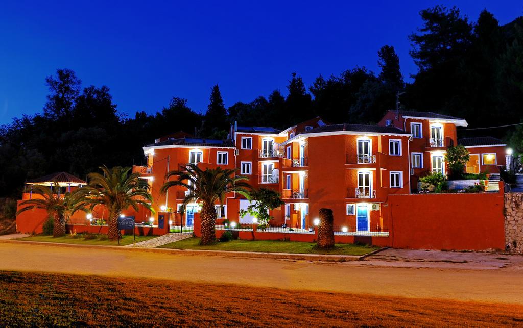 Vliho Bay Boutique Hotel Yénion Eksteriør billede