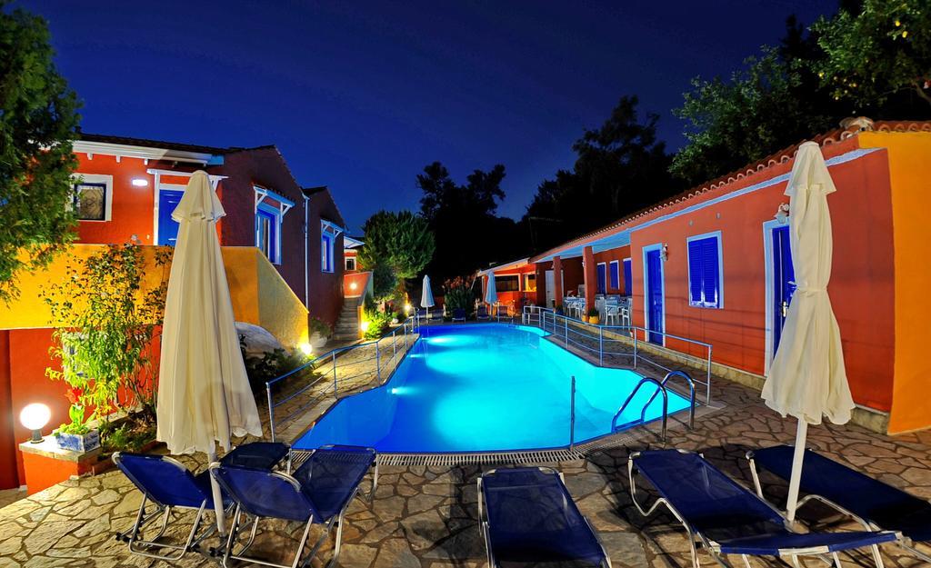 Vliho Bay Boutique Hotel Yénion Eksteriør billede
