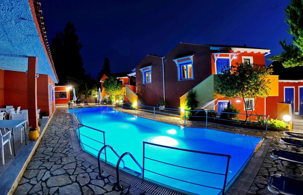 Vliho Bay Boutique Hotel Yénion Eksteriør billede